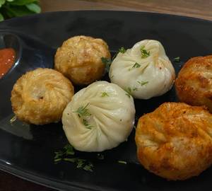 Veg Combo Momos [ 6 Pieces ]
