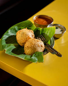 Aloo Bonda