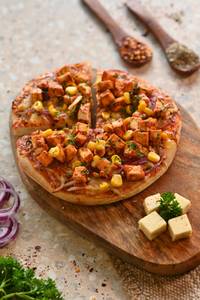 Paneer Tikka Pizza