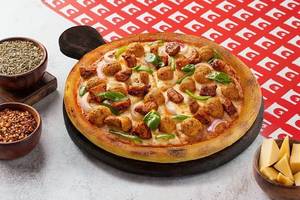 Double Chicken Feast Pizza .