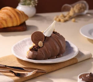 Milano Hazelnut Melt Croissant