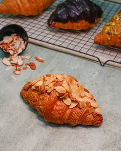 Almond Croissant