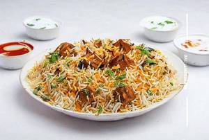 Lucknowi Paneer Biryani