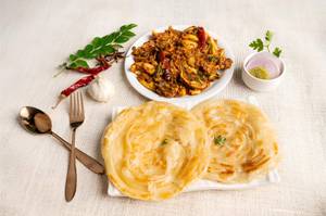 Kerala Parotta [2 Pieces] With Sarayakadai Muttai