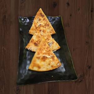 Jungle Cheese Pizza Paratha [Spicy]