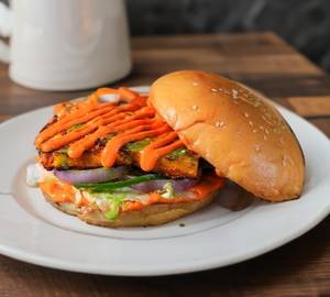 Tandoori Paneer Burger