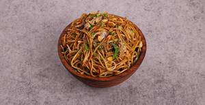 Egg Schezwan Noodles