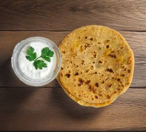 2 aloo paratha with chutney/Aachar/Tomato Sauce 