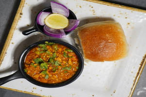 Chicken Keema Pav