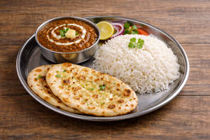 Dal Makhani With Naan/rice