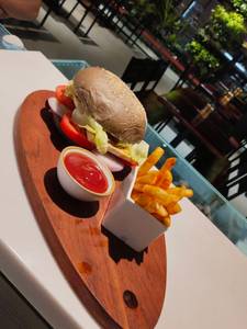 Grilled Cottage Cheese Burger