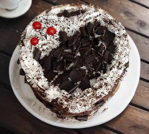Premium black forest cake [1 kg]