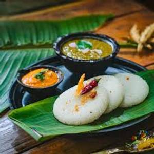 Idli [Small, 10 Pieces] With Sambhar