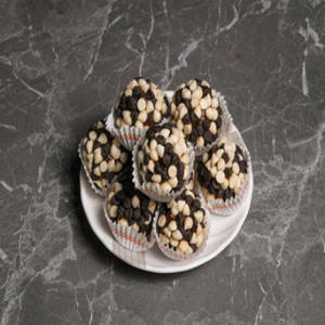 Chocochip Khajoor Ladoo