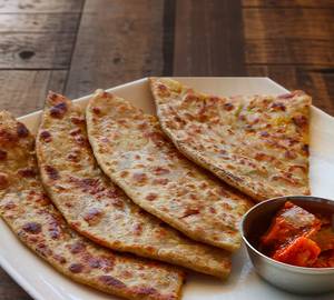 Aloo pyaaz paratha