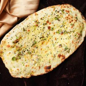 Stuffed naan