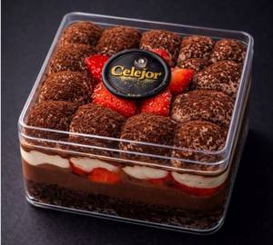 Strawberry Chocolate Creme [1 Piece]