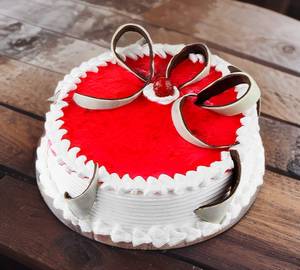 Strawberry Cake (600Gm)