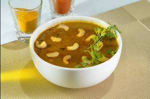Kaju Curry (Brown Gravy)