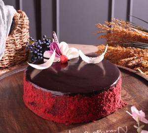 Redvelvet & Darkchocolate Cake