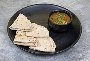 Dal Makhni With Tawa Roti