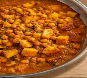 Choole Paneer