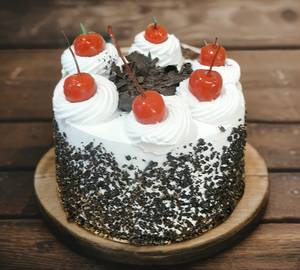 Black forest eggless [2 pound]