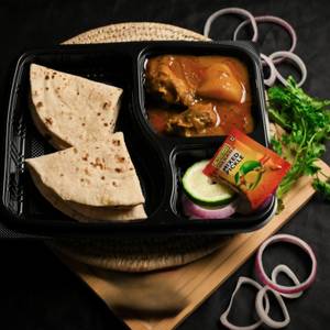 2 Roti with Chicken Curry