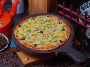 Golden Delight Pizza [10 Inches]