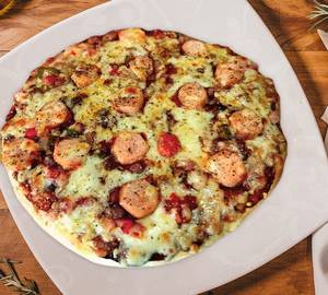 Tandoori chicken sausage pizza