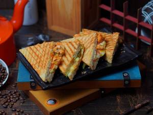 Tandoori Paneer Sandwich