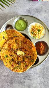 Matar gobhi paratha