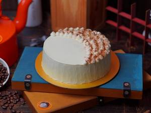 Eggless Tiramisu Cream Cake