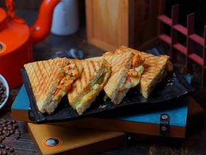 Spicy Cottage Cheese Sandwich