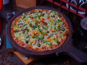 Veg Fully Loaded Pizza [10 Inches]