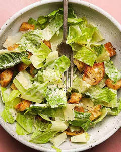 Classical Caesar Salad Chicken