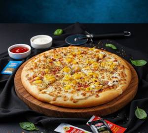 Chilli Corn Chicken Pizza
