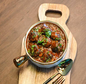 Veg. Manchurian (gravy)