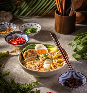 Thai Ramen Chicken Bowls