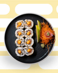 Spicy Smoked Salmon Uramaki Roll