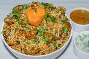 Mughlai Chicken Biryani