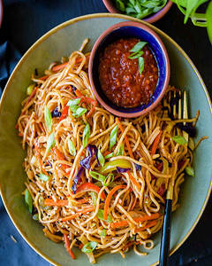Egg Shezwan Noodles