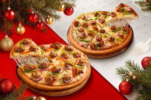 Santa's Free Pizza Gift (Tandoori Chicken Tikka Pizza)