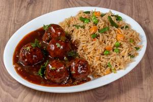 Fried Rice With Veg Manchurian