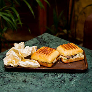 Baked Cheese Mushroom Spinach Sandwich