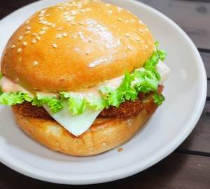 Chicken cheese burger