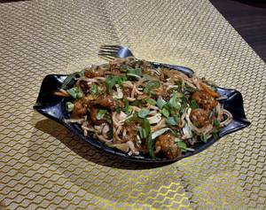 Veg Manchurian Mixed With Noodles