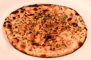 Paneer Kulcha (1Pc)