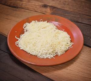 Idiyappam (3 pieces) with coconut milk and sugar 