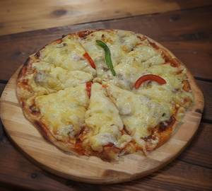 Margherita veg pizza